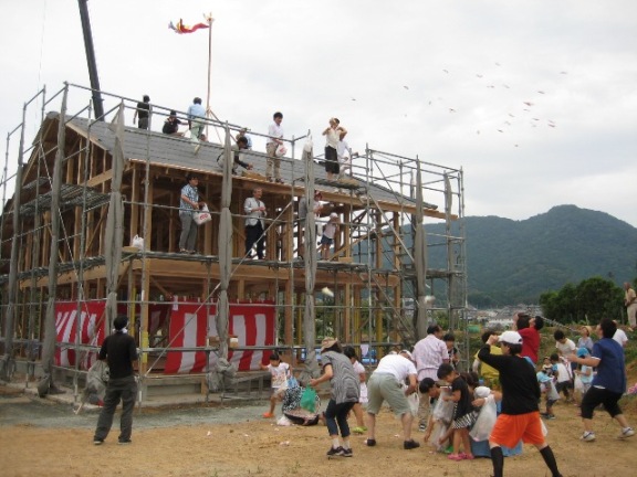 赤間の家　上棟式